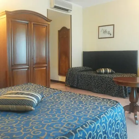 Ada Hotel 3*