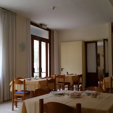 Ada Hotel